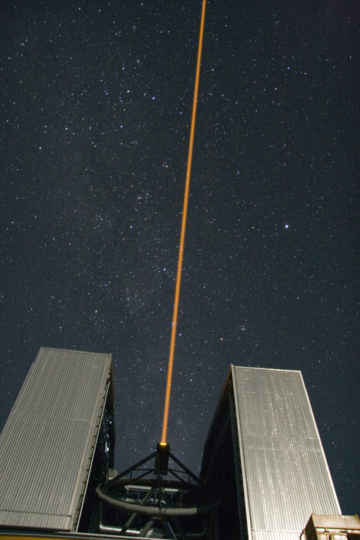Der Laserstrahl des Yepun-Teleskops